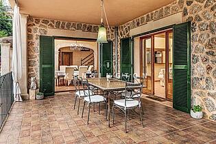 Terrace living room