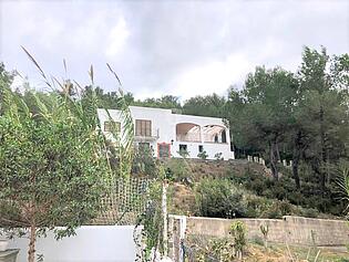 KPI1055 - Villa en venta - Villa zu verkaufen - Villa for sale - Villa te koop - www.kensington-ibiza.com - Noelle Politiek