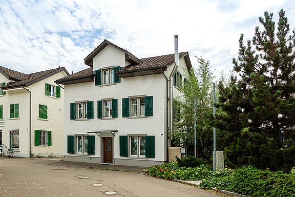 KZO00503 Tolles Stadthaus an zentraler Lage in Wetzikon KZO00503 Tolles Stadthaus an zentraler Lage in Wetzikon