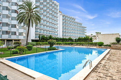 Community pool